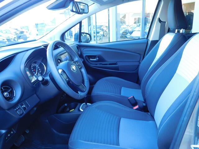 Toyota YARIS 1.5 Hybrid Dynamic Bi-Tone | Apple Carplay Android Auto