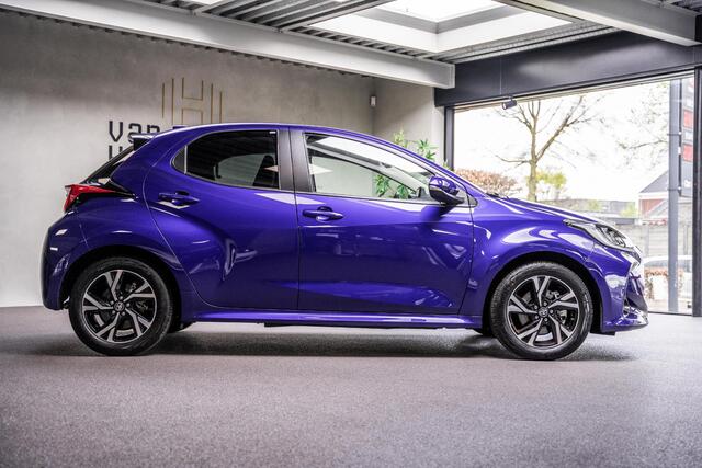 Toyota YARIS 1.5 Hybrid 115 First Edition