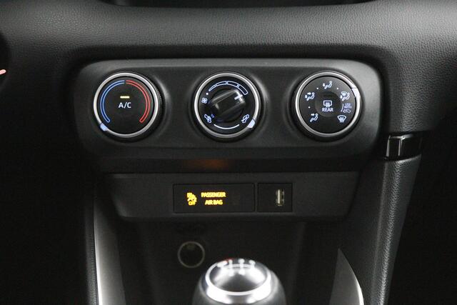 Toyota YARIS 1.5 VVT-i Active | Airco | Cruise control | Apple carplay - Android auto |