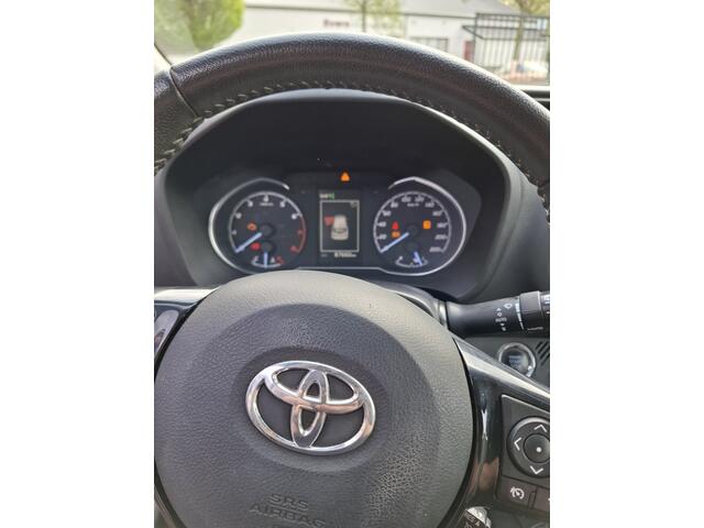 Toyota YARIS 1.5 VVT-I DESIGN SPORT