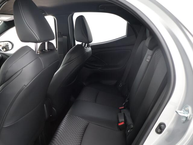 Toyota YARIS 1.5 Hybrid 130 Executive | NIEUW & DIRECT LEVERBAAR | MEERDERE KLEUREN OP VOORRAAD | PRIJS INCLUSIEF ALLE ACTIES |