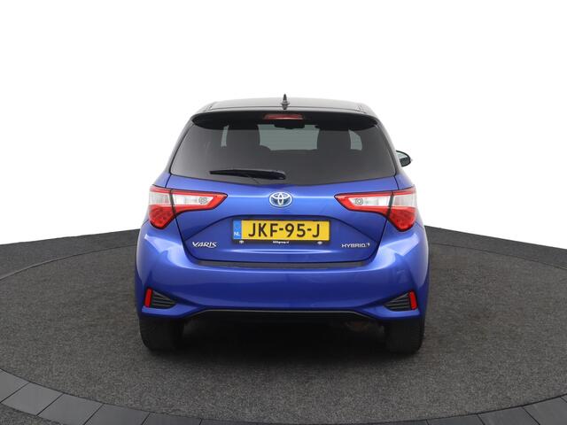 Toyota YARIS 1.5 Hybrid Bi-Tone | Climate control | Cruise control | Keyless | Parkeercamera |