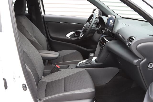 Toyota YARIS Cross 1.5 Hybrid Dynamic / Team-D