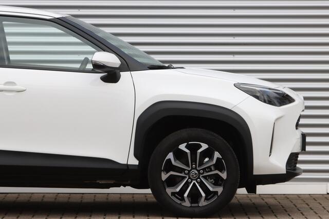 Toyota YARIS Cross 1.5 Hybrid Dynamic / Team-D