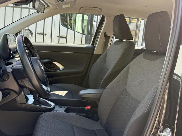 Toyota YARIS Cross 1.5 Hybrid ACTIVE . APPLE CARPLAY & ANDRIOD AUTO . ACHTERUITRIJ CAMERA . ADAPTIEVE CRUISE CONTROL .