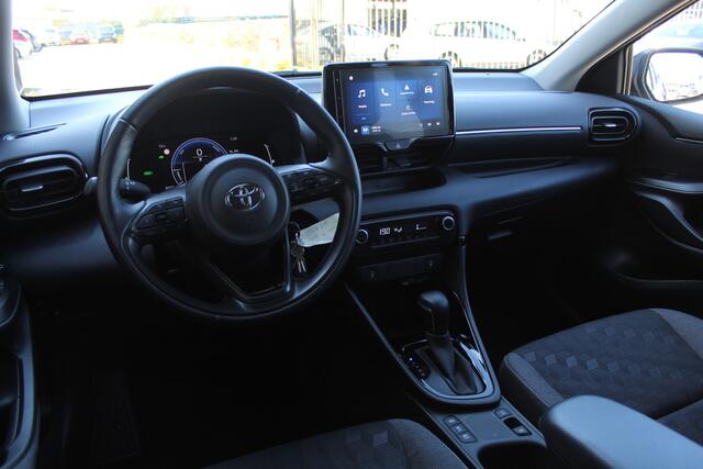 Toyota YARIS 1.5 Hybrid 115 Dynamic Special | Rijklaar | Trekhaak | Stoel-/stuurverw. | LED | Apple/Android | Camera | Adap.cruise | Clima