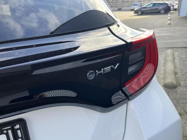 Toyota YARIS 1.5 Hybrid 115 Dynamic | Comfort Pack | ¤2.900,- voordeel! | Direct leverbaar