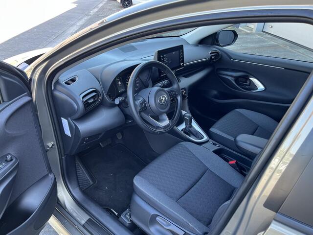 Toyota YARIS 1.5 Hybrid Active | 18.000 KM | Apple/Android Navigatie |