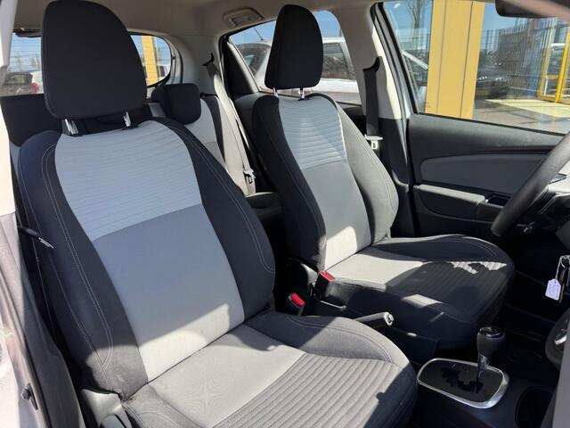 Toyota YARIS 1.5 VVT-i Active