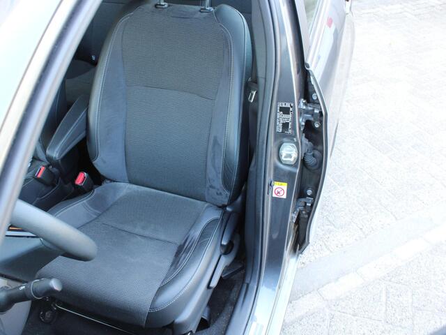 Toyota YARIS 1.5 Hybrid Active