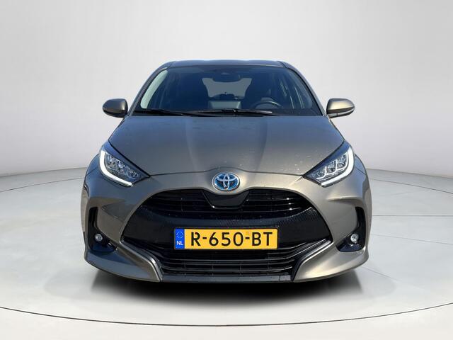 Toyota YARIS 1.5 Hybrid Dynamic | Carplay | Licht metalen velgen | Keyless entry | 1e eigenaar | Dealer onderhouden |
