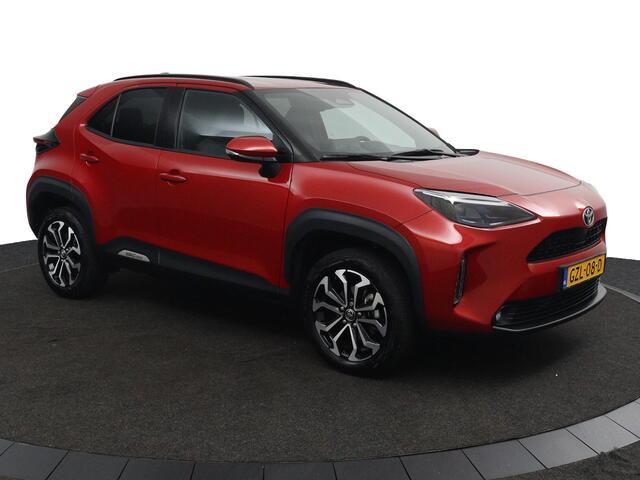 Toyota YARIS Cross 1.5 Hybrid 115 First Edition | Stoel en stuurwielverwarming | Parkeersensoren Rondom | Dodehoek Detectie | Navigatie |