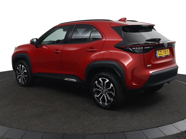 Toyota YARIS Cross 1.5 Hybrid 115 First Edition | Stoel en stuurwielverwarming | Parkeersensoren Rondom | Dodehoek Detectie | Navigatie |