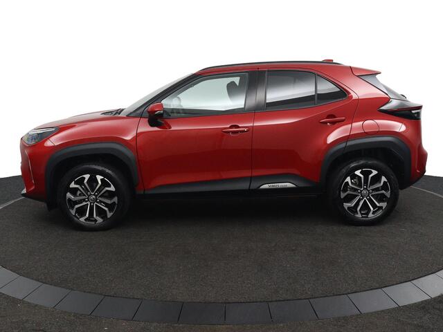 Toyota YARIS Cross 1.5 Hybrid 115 First Edition | Stoel en stuurwielverwarming | Parkeersensoren Rondom | Dodehoek Detectie | Navigatie |