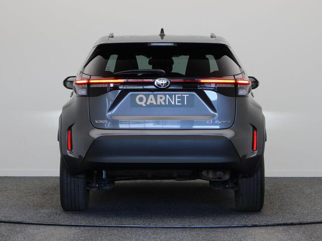 Toyota YARIS Cross 1.5 Hybrid 115 Dynamic | Stoel- en stuurwielverwarming | Voorruitverwarming | LMV | Achteruitrijcamera |