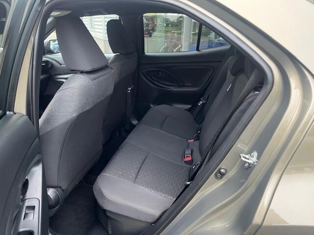 Toyota YARIS 1.5 HYBRID DYNAMIC CAMERA CARPLAY