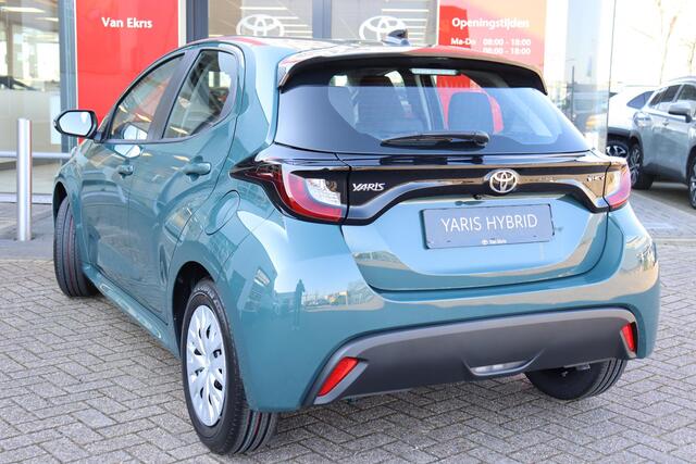 Toyota YARIS 1.5 Hybrid 115 Comfort Nieuw en snel leverbaar en nu met ¤3.500,- inruilvoordeel!!