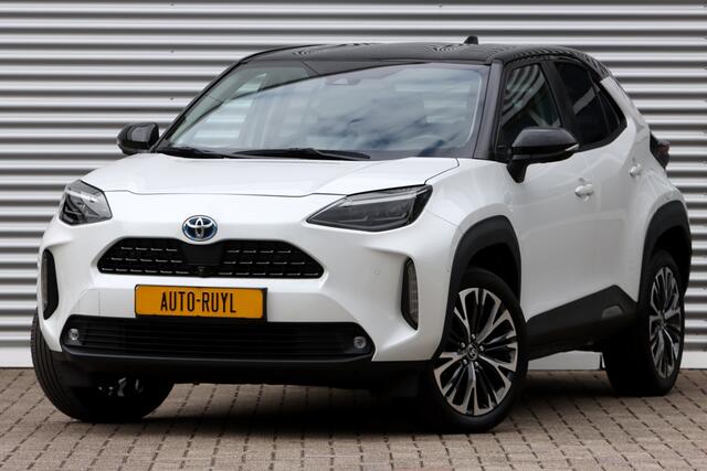 Toyota YARIS Cross 1.5 Hybrid Executive Bi-Tone 7.980 Km.