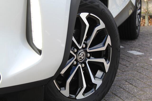 Toyota YARIS Cross 1.5 Hybrid 115 Dynamic Plus | Rijklaar | Parelmoer | Apple/Android | Camera | Adap Cruise | Stoel-/Stuurverw. | Navi | LED | Keyless