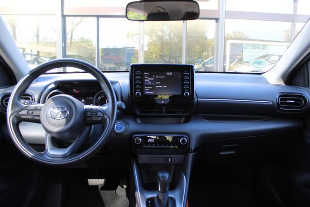 Toyota YARIS 1.5 Hybrid Dynamic | Rijklaar | Trekhaak | Keyless | Apple/Android | Clima | Adap.Cruise | Camera