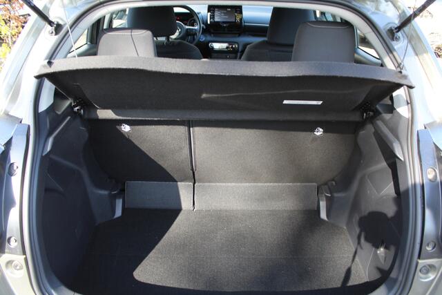 Toyota YARIS 1.5 Hybrid Dynamic | Rijklaar | Trekhaak | Keyless | Apple/Android | Clima | Adap.Cruise | Camera