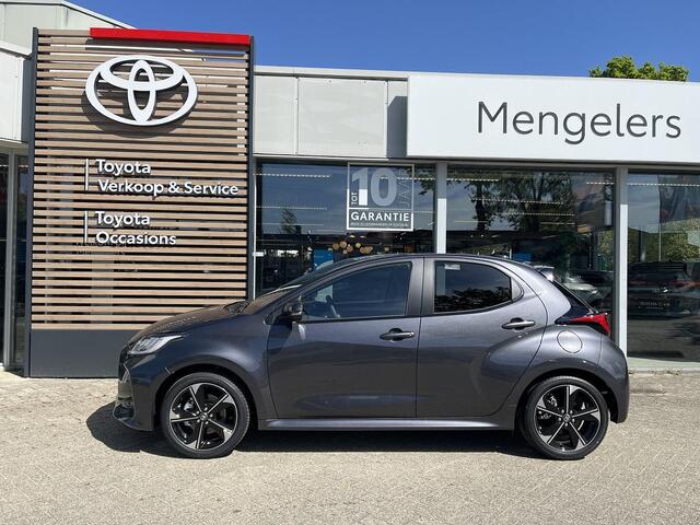 Toyota YARIS 1.5 Hybrid 130 Executive | Van 35.180 voor 33.680 euro