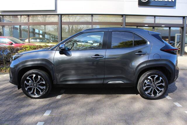 Toyota YARIS Cross 1.5 Hybrid 115 Dynamic Comfort Pack | Rijklaar | Blind Spot | Sensoren v+a | Apple/Android | Stoel-/stuurverw. | Navi | LED | Keyless