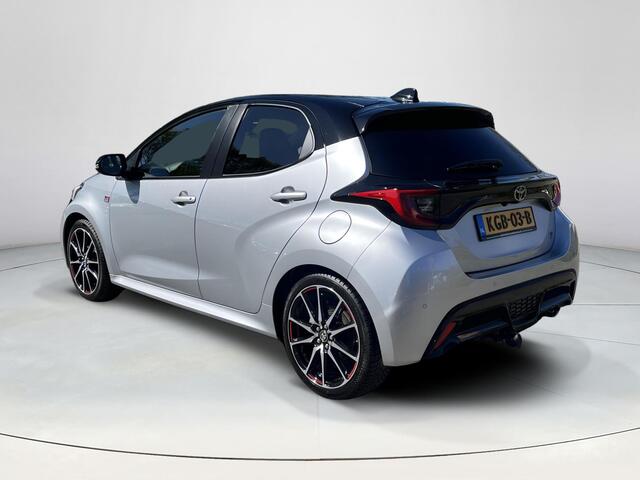 Toyota YARIS 1.5 Hybrid 130 GR SPORT | Trekhaak | Stoel- + stuurverwarming | Dode hoek detectie | Carplay |