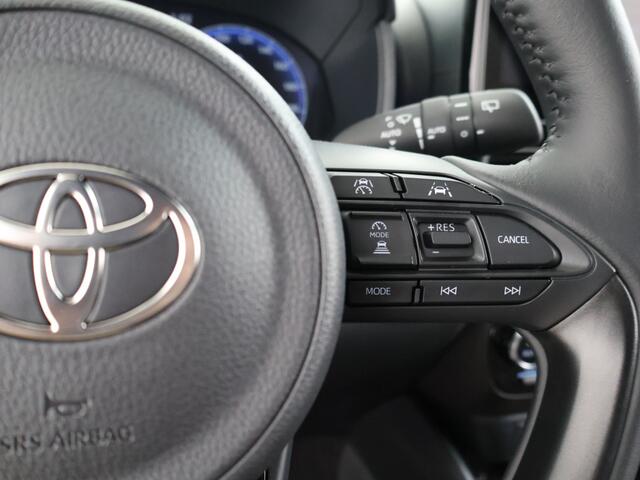 Toyota YARIS 1.5 Hybrid 130 Executive | Apple Carplay & Android Auto | Parkeercamera | *