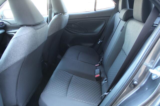 Toyota YARIS Cross 1.5 Hybrid 115 Dynamic Plus | Rijklaar | Apple/Android | Adap Cruise | Stoel-/Stuurverw. | Adap.cruise | Navi | LED | Keyless