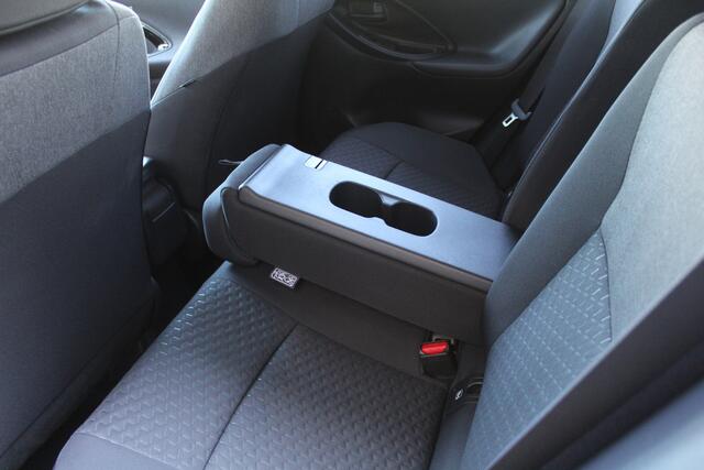 Toyota YARIS Cross 1.5 Hybrid 115 Dynamic Plus | Rijklaar | Apple/Android | Adap Cruise | Stoel-/Stuurverw. | Adap.cruise | Navi | LED | Keyless