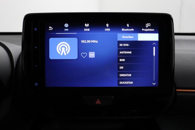Toyota YARIS Cross 1.5 Hybrid Explore | Blind Spot | Apple Carplay/Android Auto | Draadloos laden telefoon |