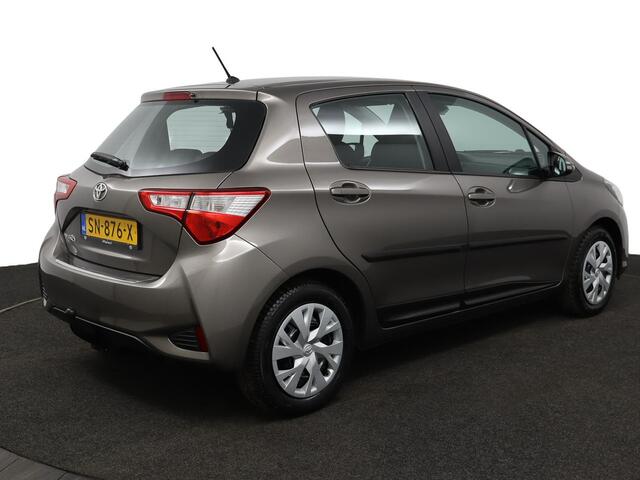 Toyota YARIS 1.0 VVT-i Energy | Airco | Achteruitrijcamera | Trekhaak | Climate Control | Cruise Control |
