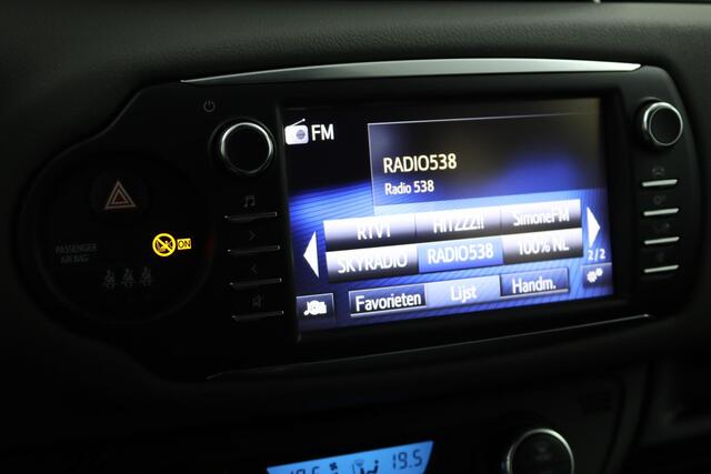 Toyota YARIS 1.0 VVT-i Energy | Airco | Achteruitrijcamera | Trekhaak | Climate Control | Cruise Control |