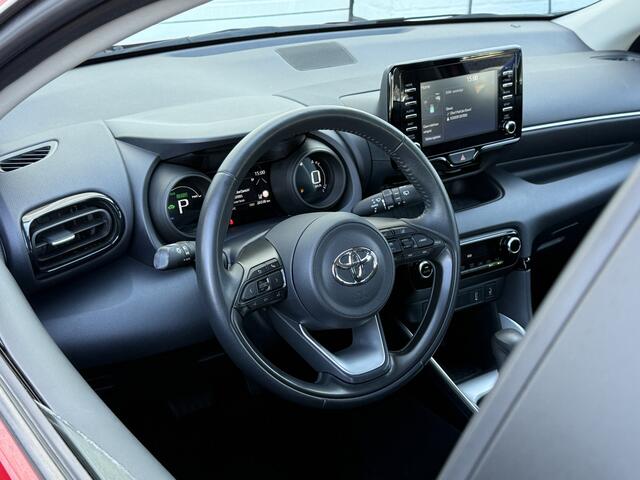 Toyota YARIS 1.5 Hybrid Team D | CarPlay | ACC | Camera | Keyless | LED
