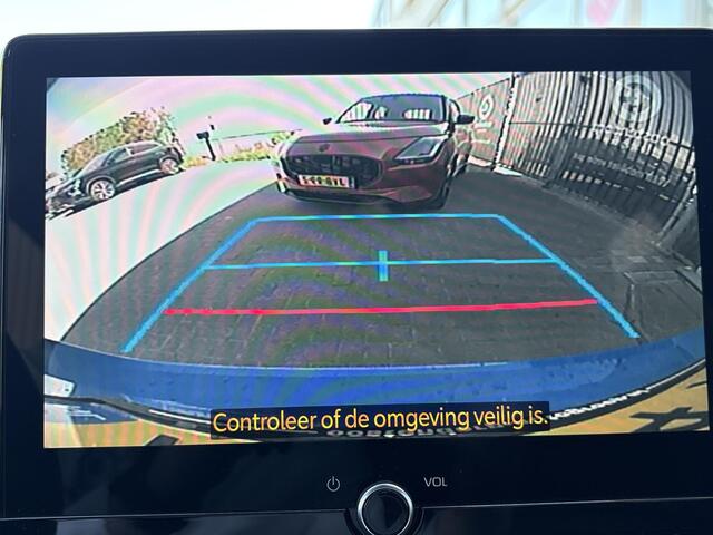 Toyota YARIS 1.5 Hybrid 130 Launch Edition **DODEHOEK DETECTIE/ STUURVERWARMING/ PARKEERSENSOREN**