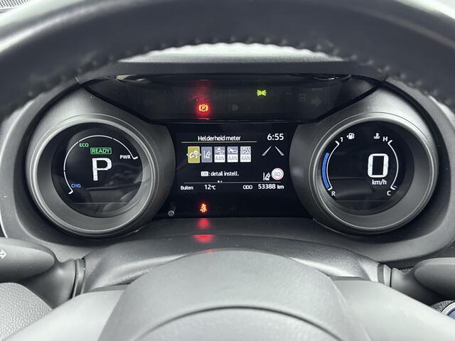 Toyota YARIS 1.5 Hybrid Dynamic | elektrische ramen | Applecarplay | regensensoren |