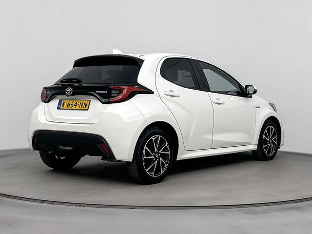 Toyota YARIS 1.5 Hybrid Dynamic | elektrische ramen | Applecarplay | regensensoren |