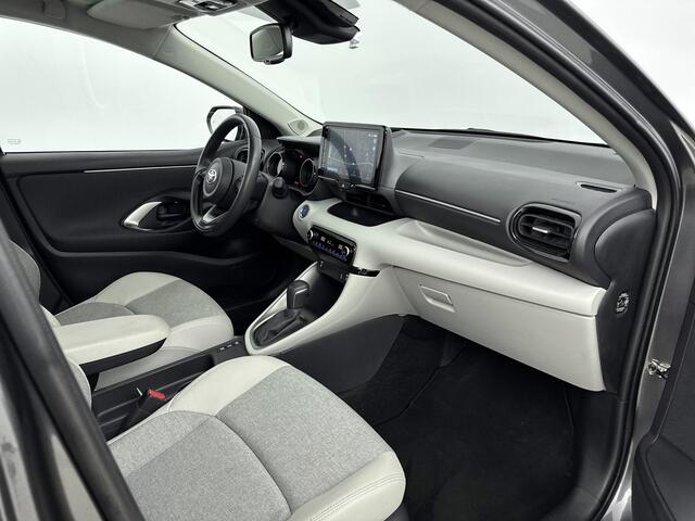 Toyota YARIS 1.5 Hybrid Executive | panoramadak | lichte Binnenbekleding | keyless entry |