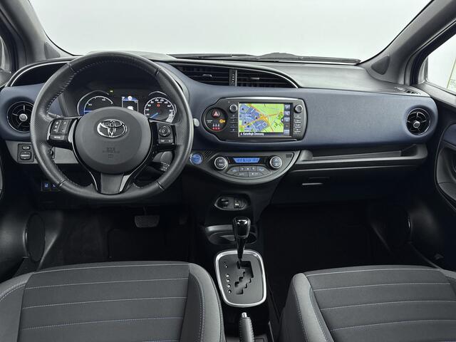 Toyota YARIS 1.5 Hybrid Bi-Tone | bi-tone | 16 inch velgen | Keyless entry |