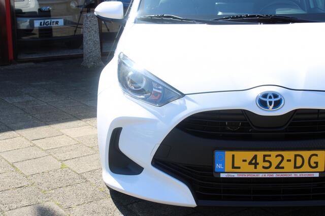 Toyota YARIS 1.5 Hyb. Active