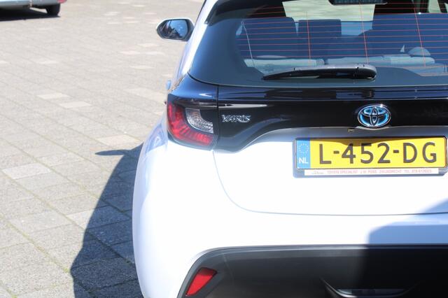 Toyota YARIS 1.5 Hyb. Active