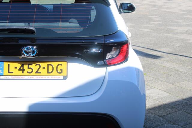 Toyota YARIS 1.5 Hyb. Active