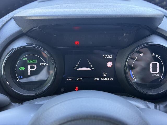 Toyota YARIS 1.5 Hybrid Executive **STOEL EN STUURWIELVERWARMING/ HEAD-UP DISPLAY/ 36 MAANDEN GARANTIE