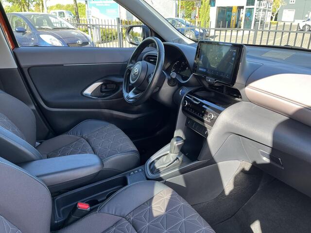 Toyota YARIS Cross 1.5 Hybrid Executive | Dodehoeksensoren | Stoelverwarming | Navigatie