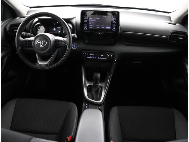 Toyota YARIS 1.5 Hybrid Dynamic | Apple Carplay/Android Auto | Adaptieve Cruise-Control | Parkeercamera |