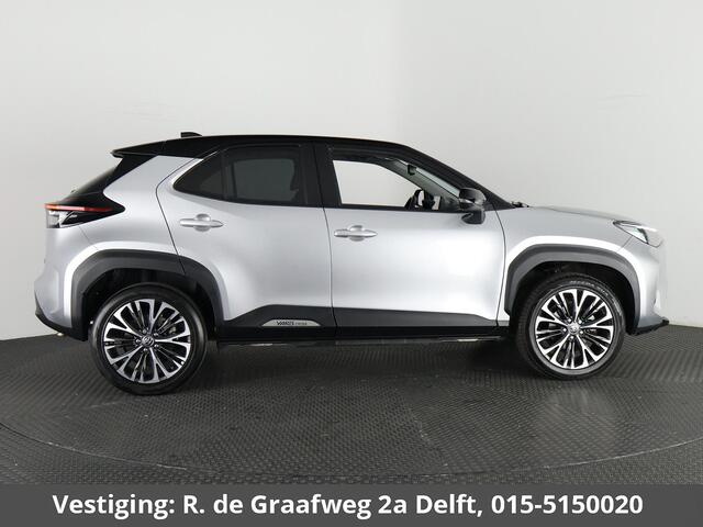 Toyota YARIS Cross 1.5 Hybrid Executive Bi-Tone | Panoramadak | Apple Carplay & AndroidAUTO | Dodehoek Detectie