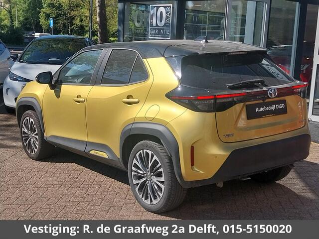 Toyota YARIS Cross 1.5 Hybrid Executive Bi-Tone | Panoramadak | Dodehoek Detectie | HUD | Navigatie