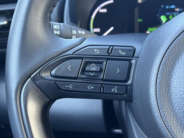 Toyota YARIS Cross 1.5 Hybrid Dynamic | All Season | Adaptive Cruise