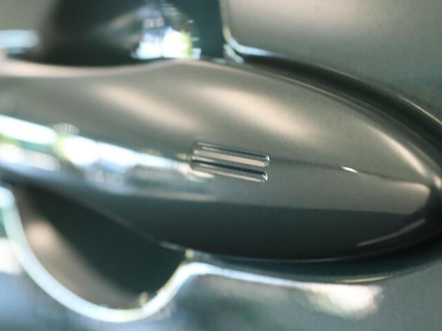 Toyota YARIS 1.5 Hybrid 115 Dynamic - ORIGINEEL NEDERLANDSE AUTO - KEYLESS ENTRY/START - ACHTERUITRIJCAMERA - STUURVERWARMING - STOELVERWARMING VOORZIJDE - ADAPTIEVE CRUISE CONTROL - NAVIGTIESYSTEEM FULL-MAP - APPLE CARPLAY/ANDROID AUTO - DRAADLOZE TELEFOONLADER